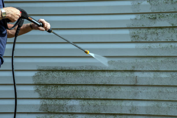 Why Choose Our Certified Pressure Washing Experts for Your Project Needs in Brookfield, MO?